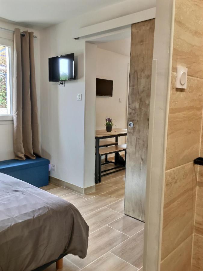Bleu Lavande - Coquet Appartement Ambiance Village Istres Exterior foto