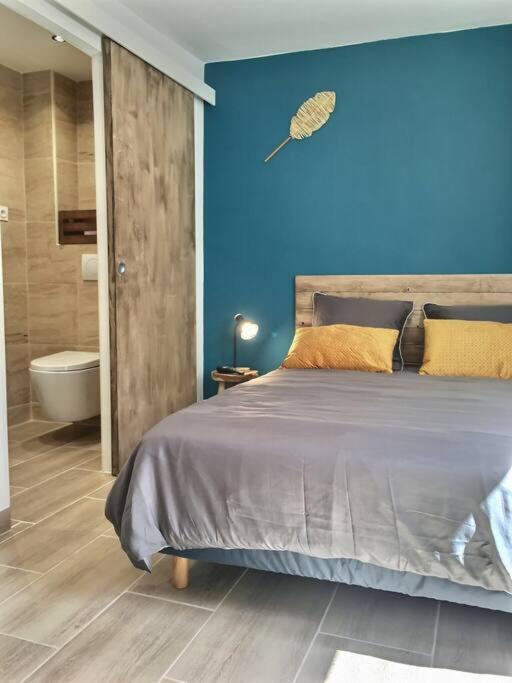 Bleu Lavande - Coquet Appartement Ambiance Village Istres Exterior foto